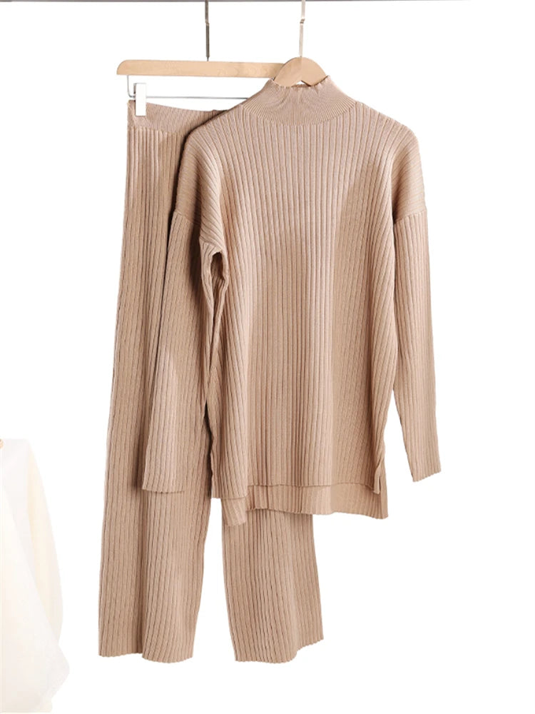Conjunto de punto color camel